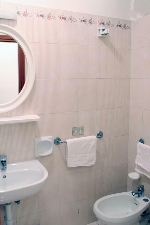 Casa Roberta Aparthotel กาโปลิเวรี ภายนอก รูปภาพ